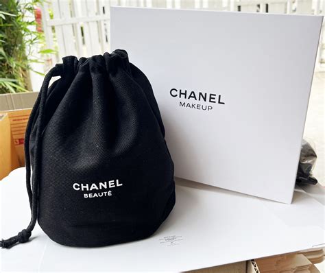 chanel make up pouch|Chanel makeup bag vip gift.